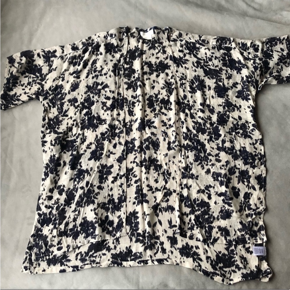 Treasure & Bond ~ Ruana ~ Women’s One Size